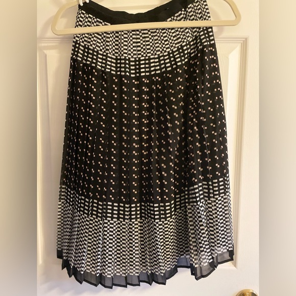 Club Monaco Pletela Pleated Skirt - Picture 2 of 3